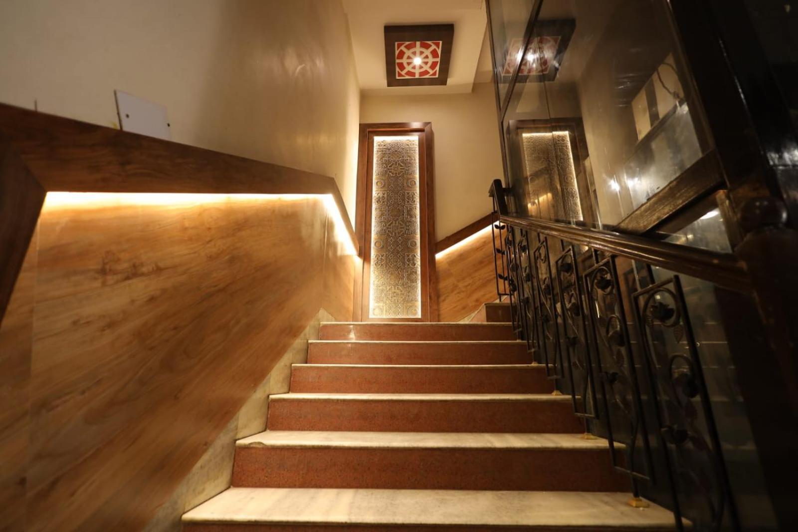 Hotel Sheetal Regency,Near Janambhumi Mathura Kültér fotó