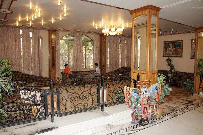 Hotel Sheetal Regency,Near Janambhumi Mathura Kültér fotó