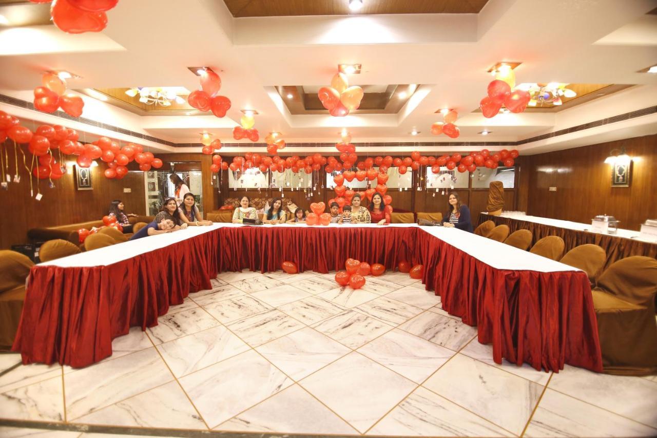 Hotel Sheetal Regency,Near Janambhumi Mathura Kültér fotó
